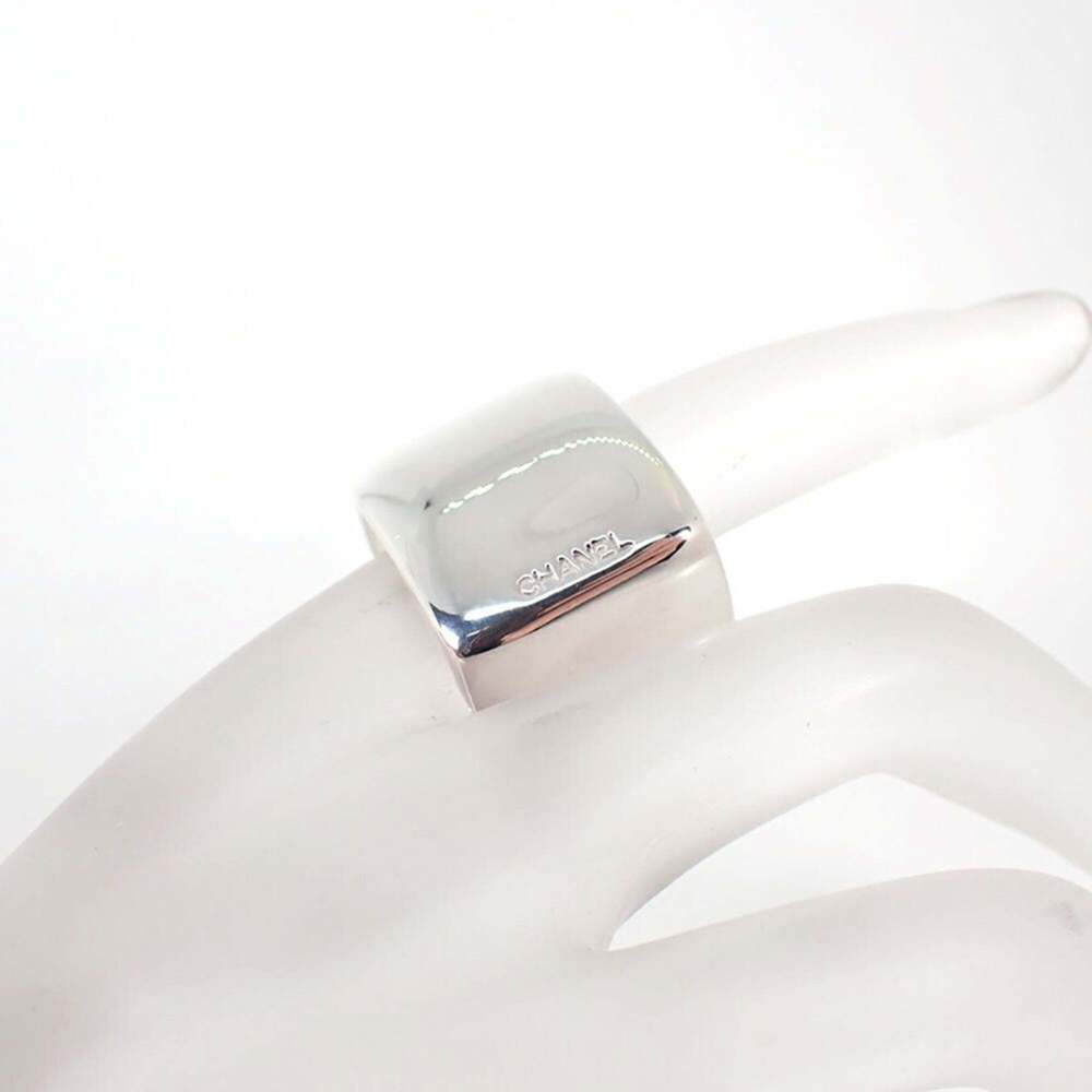 CHANEL Silver Ring - Picture 6 of 10